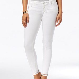 Low Rise Skinny Guess Jeans - Size 26